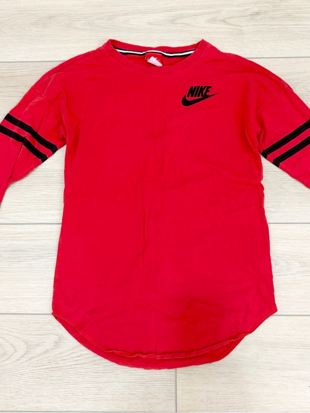 Nike Red 3/4 Sleeve Graphic Tee Jus Do It Logo Streetwear Athletic Shirt Y2K